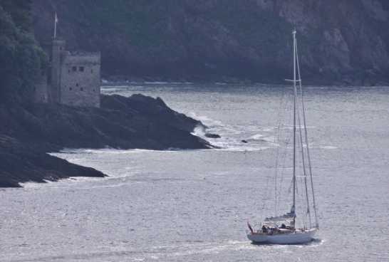 06 July 2021 - 08-45-13
Sailing yacht Vittfarne sailed in from Salcombe. It's 22 metres long and substantially taller than that. Seen here heading off to Portland.
--------------------
Sailing yacht Vittfarne in Dartmouth